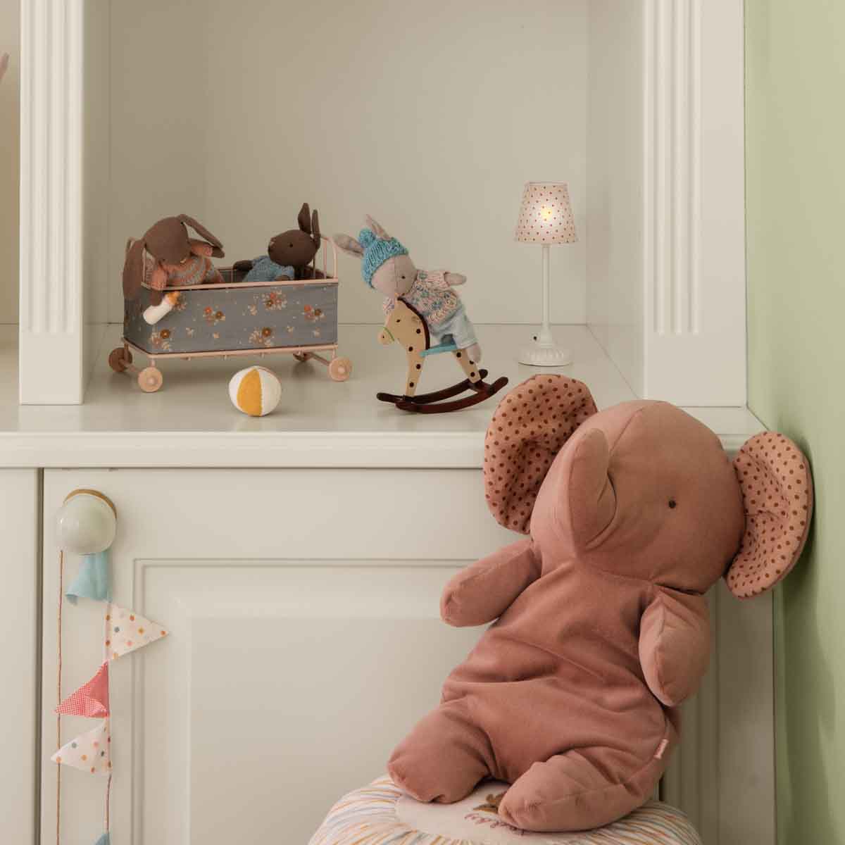 Maileg Safari Friends Elephant, Medium, Powder