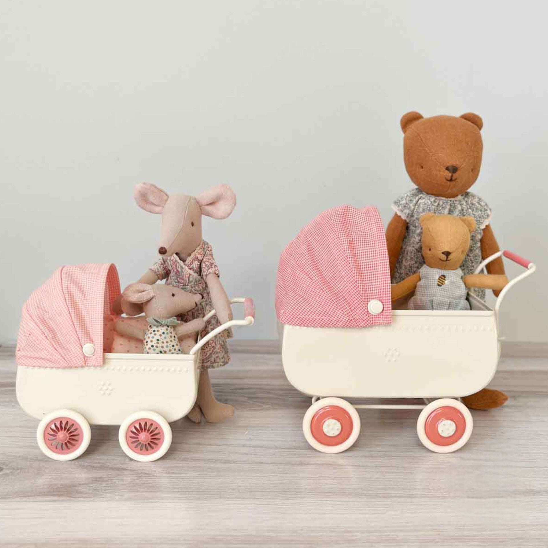 Maileg Teddy Mum – Ocher Soft Linen Teddy Bear for Kids